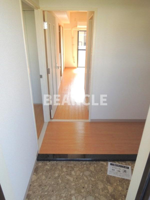 【玄関】 | ルミエール森東