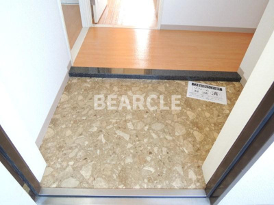 【玄関】 | ルミエール森東