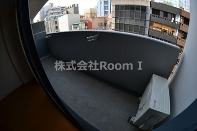 【バルコニー】 | インテリジェンス御堂 | 開放的で明るい空間を演出してくれるバルコニーです