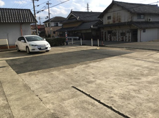 【駐車場】