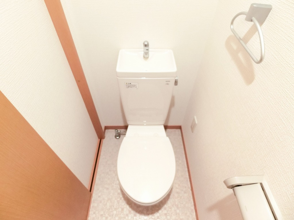 ヒルズ六ツ門のトイレ|コンパクトで使いやすいトイレです