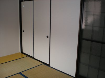 【寝室】 | アーバンフラッツ内丸 | 収納付き