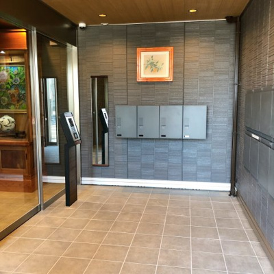 【エントランス】 | アドレ・コスモス | 落ち着いたエントランスです