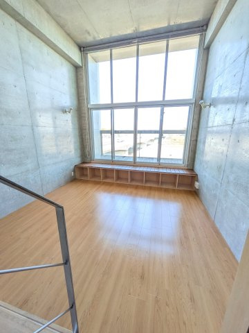 ドゥーエ新丸子の居間・リビング