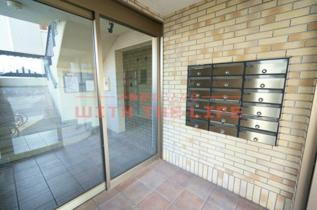 シェ・ソワ【キャッシュバック対象物件】のエントランス|毎日通るエントランスはこのようになっています