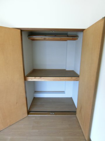 佐鳴ハイツの収納