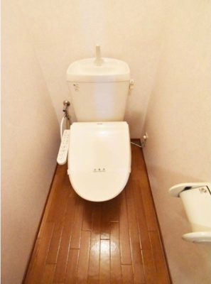 【トイレ】 | ラ・テール参番館 | 清潔感のあるトイレです