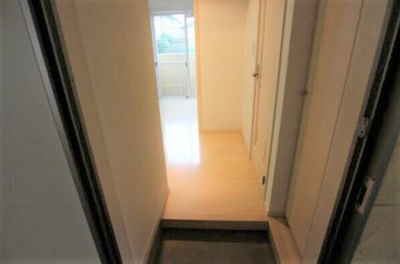 【玄関】 | リブレア久留米大学駅前A棟 | 明るい玄関です