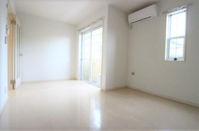 【居間・リビング】 | リブレア久留米大学駅前A棟 | ゆったり過ごせるリビングです