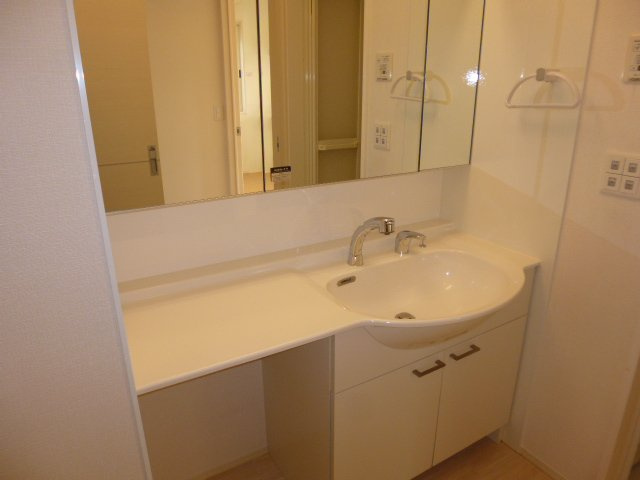 ハートフルの独立洗面台|シャンプードレッサー