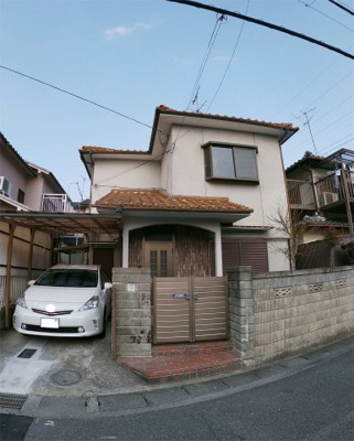 【前面道路含む現地写真】 | 大津市真野2丁目2-2　中古戸建