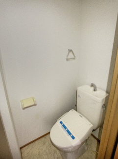 【トイレ】 | コーポグレイス | シンプルなトイレです。