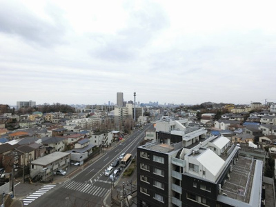 【展望】 | 子安台スカイマンション | ４階部分からの眺望です。
前面に遮る建物がなく開放感がございます。