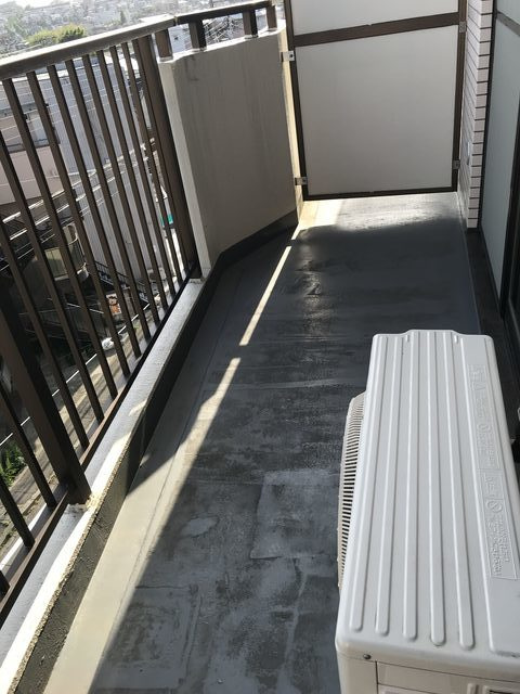 エルドメーヌ志村のバルコニー