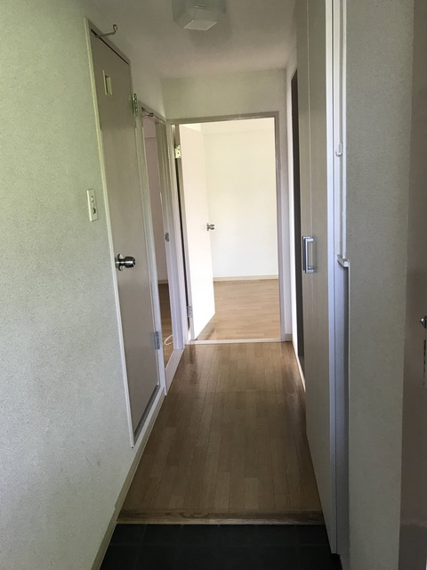 エルドメーヌ志村の玄関