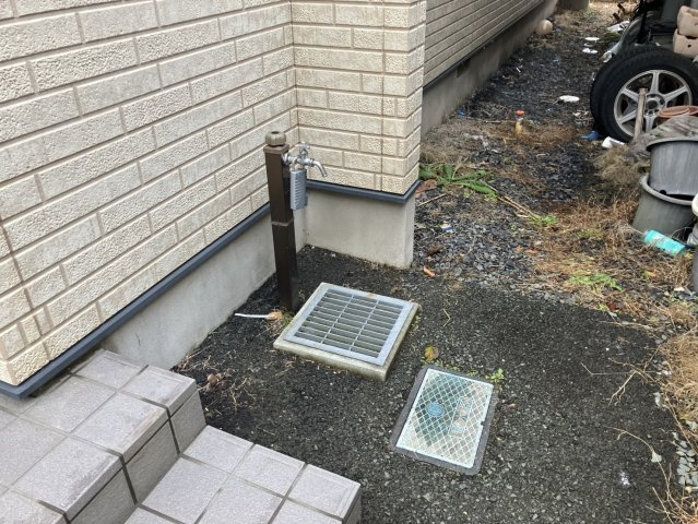 富の中3丁目貸家のエントランス