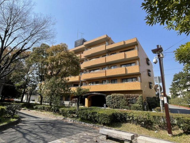 ルネ芦屋の外観
