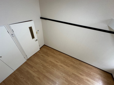 【展望】 | ジャルダンA | ロフトからの景観です！天井が高く開放感のある洋室7帖のお部屋です☆