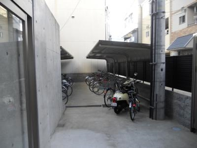 BARON（バロン）の駐車場|駐輪場