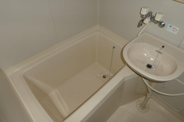 キッコウハイネスBの浴室