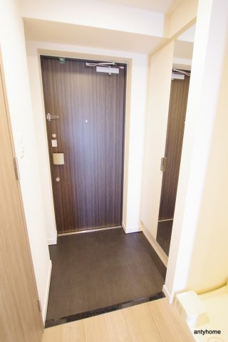 プレサンス南堀江　仲介手数料無料の玄関