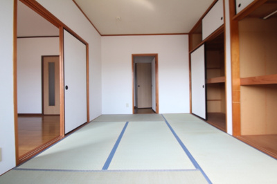 【寝室】 | コーポ石川B | 南東和室です