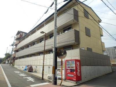 フラッティ梅小路の外観