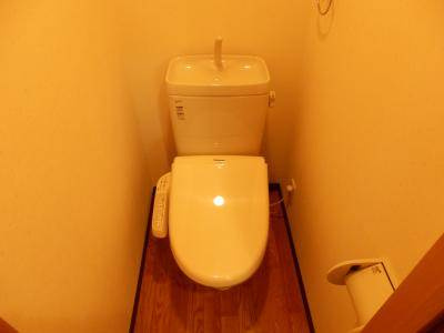 フラッティ梅小路のトイレ|ウォシュレット