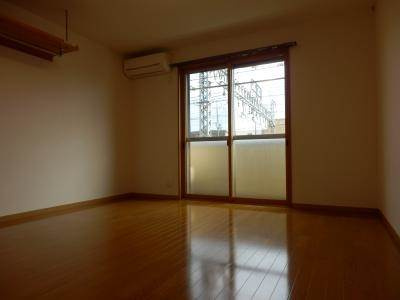 フラッティ梅小路の居間・リビング