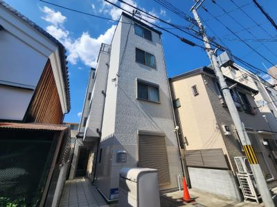 アークリード四条大宮の外観