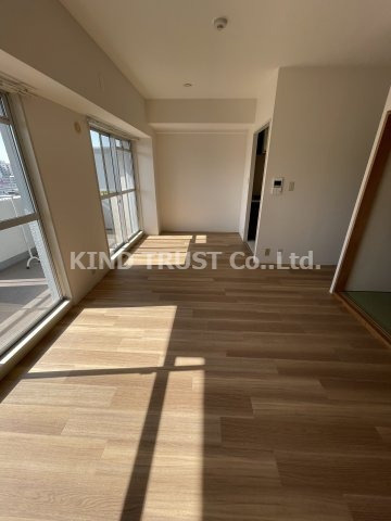 北梅田パーク・レジデンスの居間・リビング|居間です