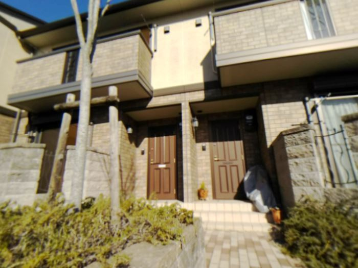 川西市東畦野４丁目のテラスのエントランス