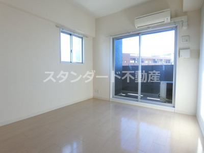 【居間・リビング】 | レジュールアッシュ梅田WEST GATE