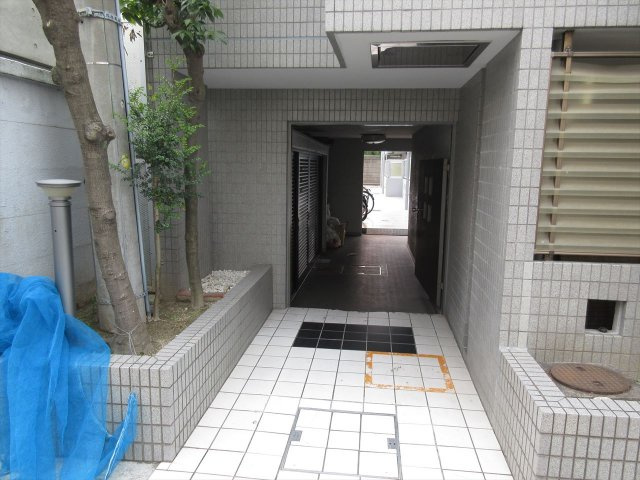 メゾン・ド・ピエールのエントランス|メゾン・ド・ピエール