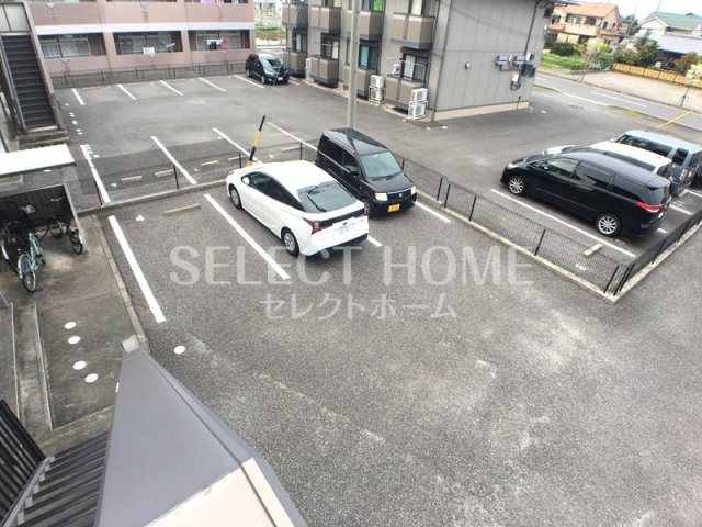 【駐車場】 | Ｈｅｒｍａｎａ | 駐車場完備です