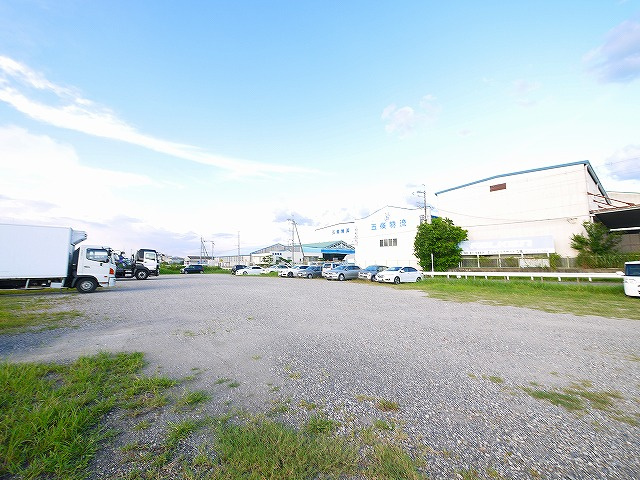 M・EモータープールCの駐車場