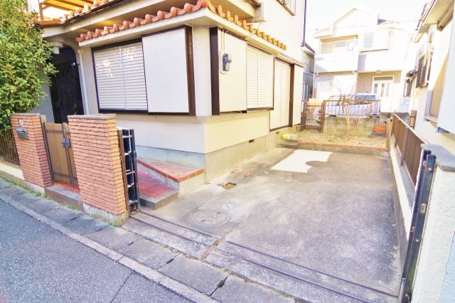 南荻島佐藤貸家の駐車場|駐車場はこんな感じです♪