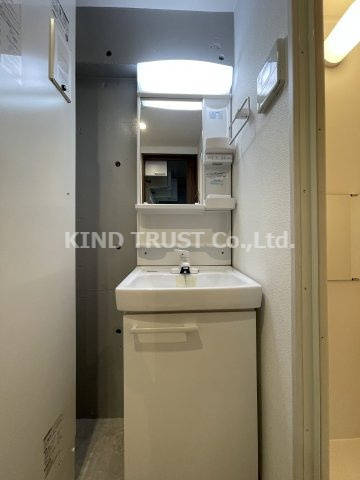 ローツェⅡの洗面所|コンパクトで使いやすい洗面所