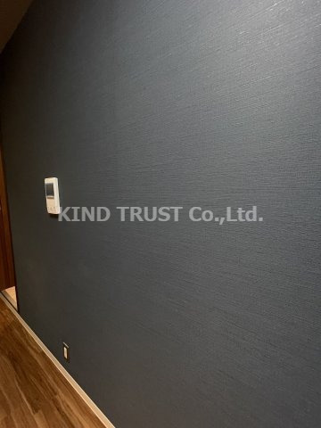 ローツェⅡの内装|おしゃれなアクセントクロスです