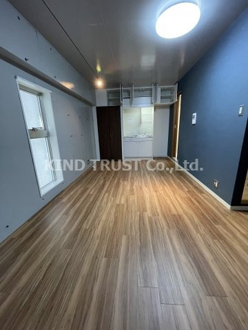 ローツェⅡの洋室|使い勝手のいい洋室です