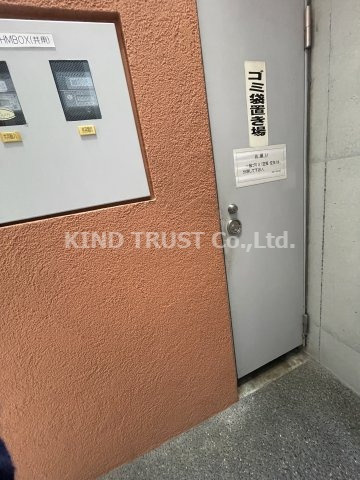 ローツェⅡのその他共用部分|敷地内ゴミ置き場です