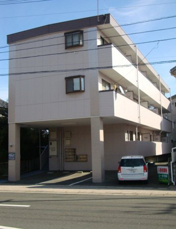 NO.7山一ビルの外観