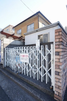 【その他共用部分】 | 専用ゴミ置き場あり。