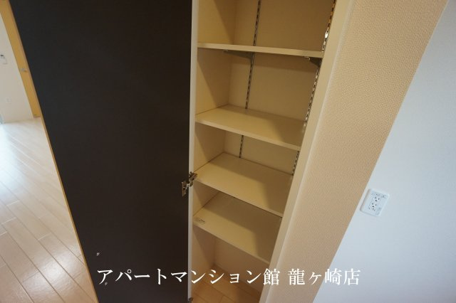 モルガンＢの収納