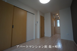 【内装】 | モルガンＢ