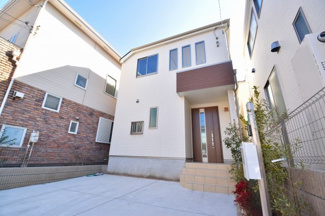 【外観】 | 現地見学や資料請求などお気軽にお問合わせ下さい
周辺環境とあわせて現地ご案内致します。
