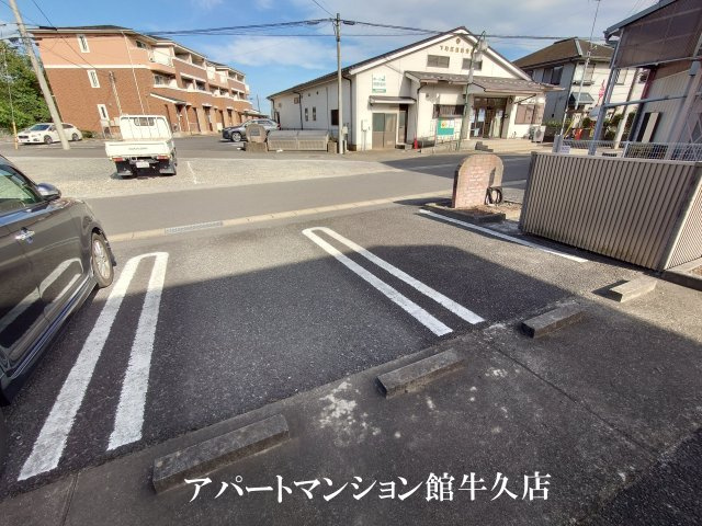 Illusionの駐車場