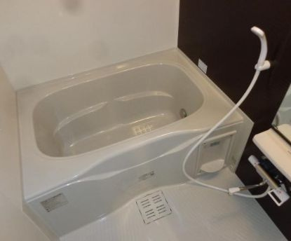 アレイひまわりの浴室