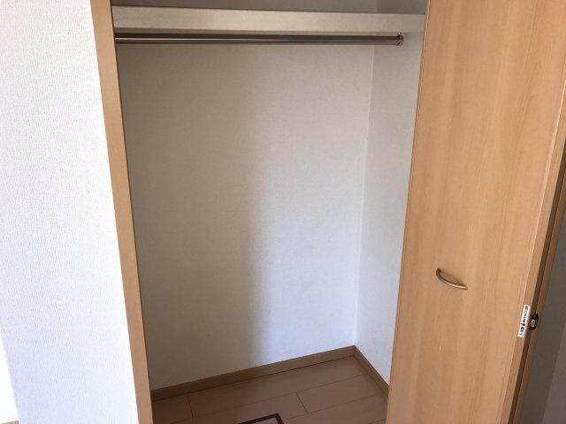 フルール セゾン Ⅱの収納|クローゼット