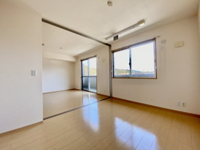 【洋室】 | シャルム・ポンテ重根